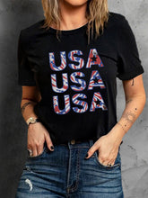 Kurzärmliges T-Shirt mit amerikanischem Monogramm-Print